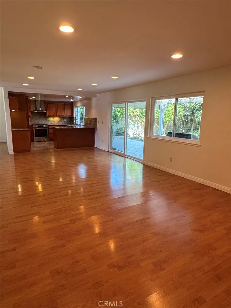 5355 Duncannon Ave Westminster, CA 92683