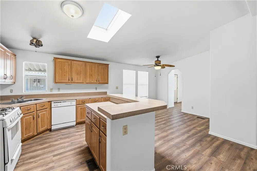 45465 25th St. East #248 Lancaster, CA 93535