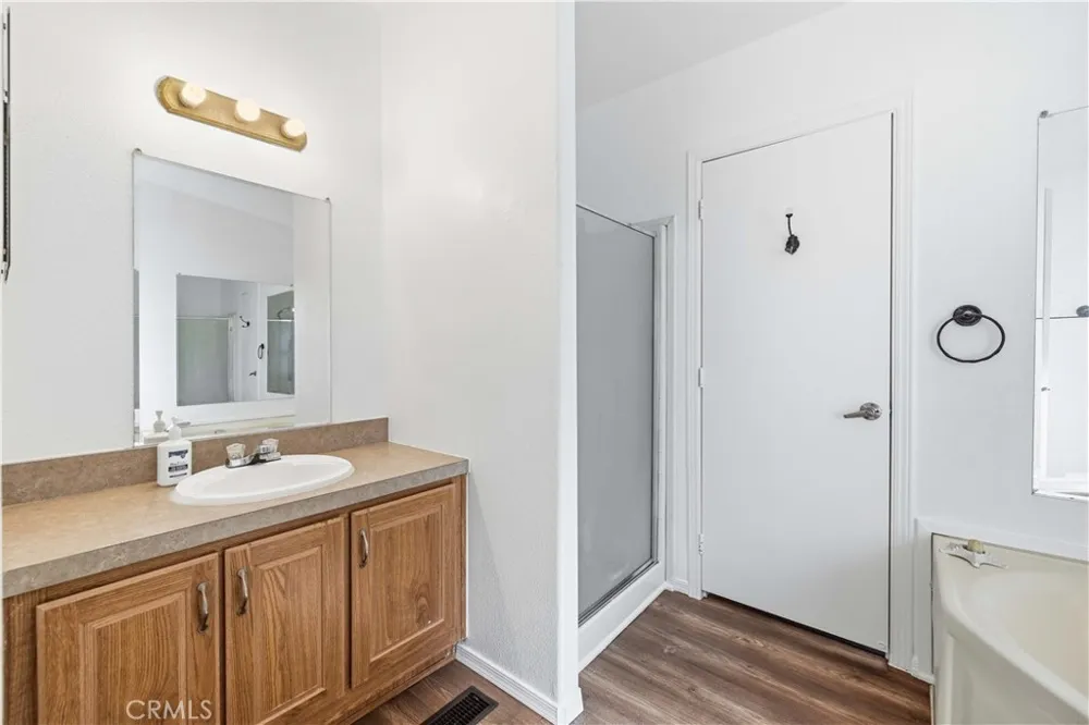 45465 25th St. East #248 Lancaster, CA 93535