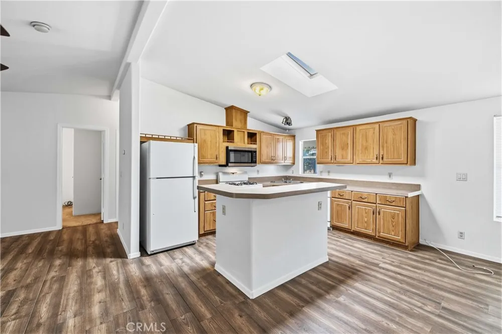 45465 25th St. East #248 Lancaster, CA 93535