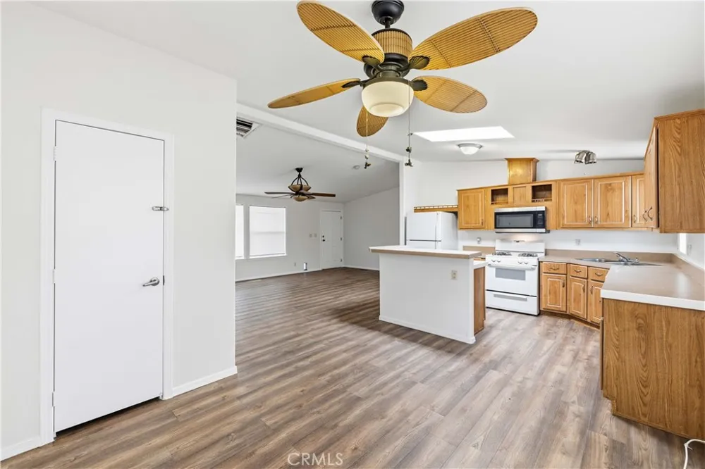 45465 25th St. East #248 Lancaster, CA 93535
