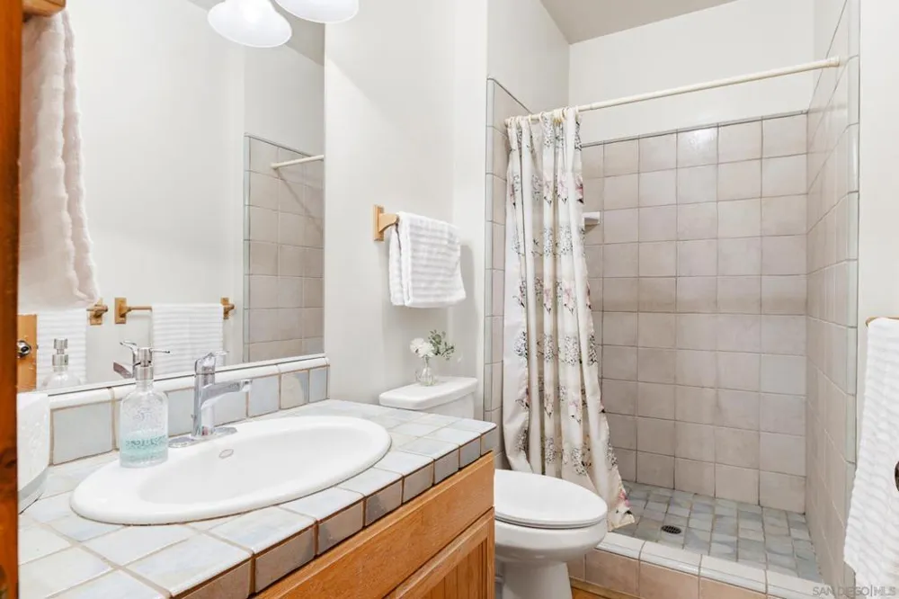 4518 Pine Ridge Avenue Julian, CA 92036