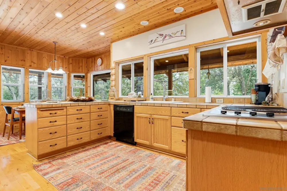 4518 Pine Ridge Avenue Julian, CA 92036