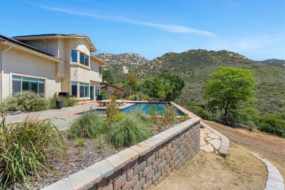 15979 Gantry Way Ramona, CA 92065