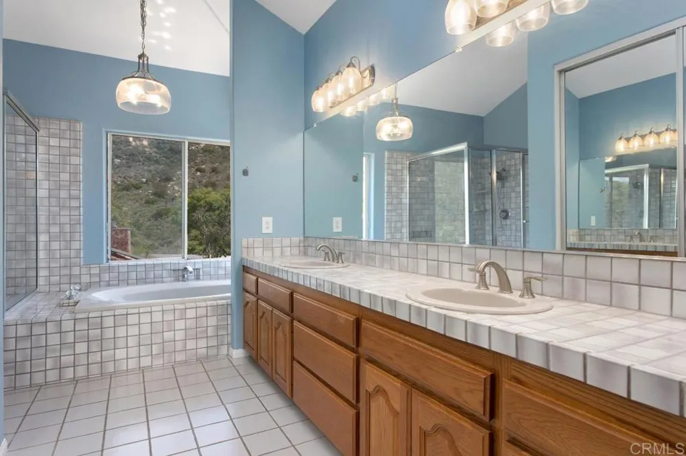 15979 Gantry Way Ramona, CA 92065