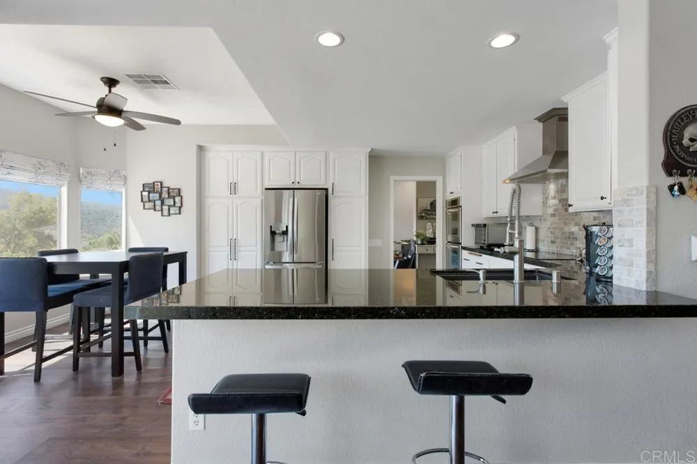 15979 Gantry Way Ramona, CA 92065