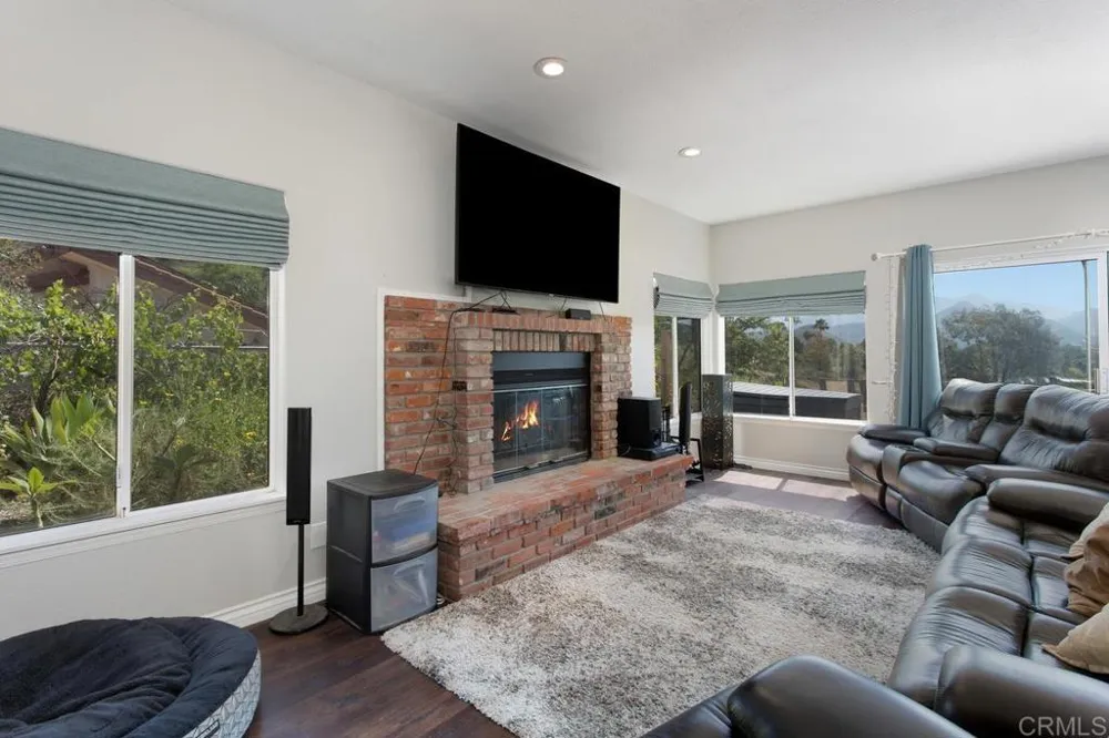 15979 Gantry Way Ramona, CA 92065