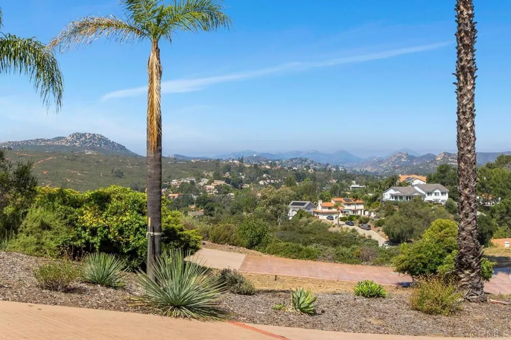 15979 Gantry Way Ramona, CA 92065