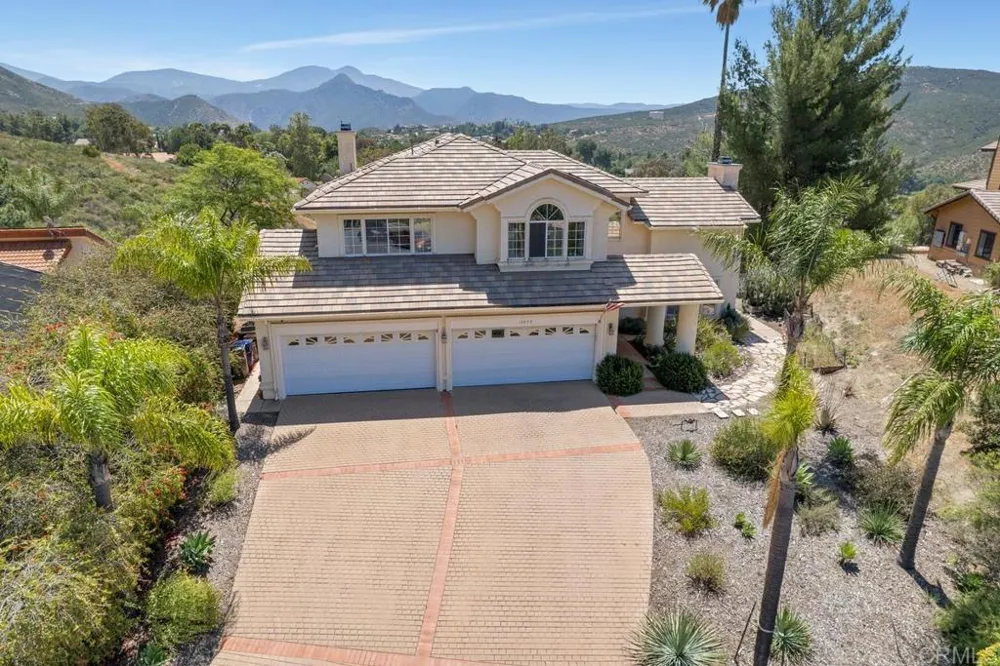 15979 Gantry Way Ramona, CA 92065