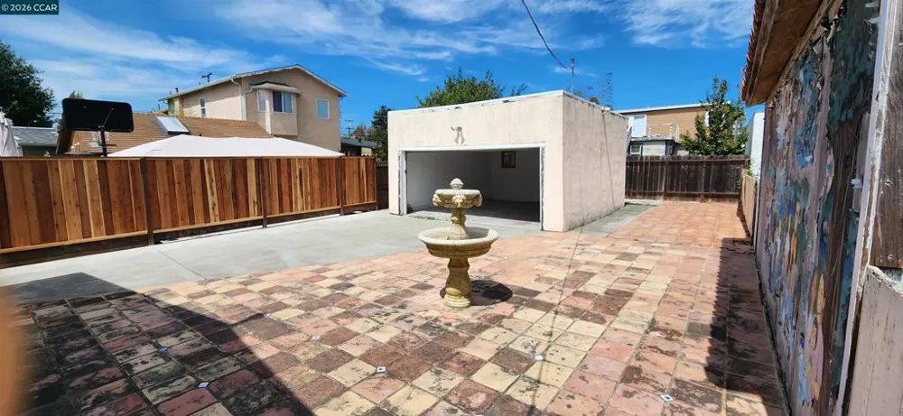 1211 Blake St Berkeley, CA 94702