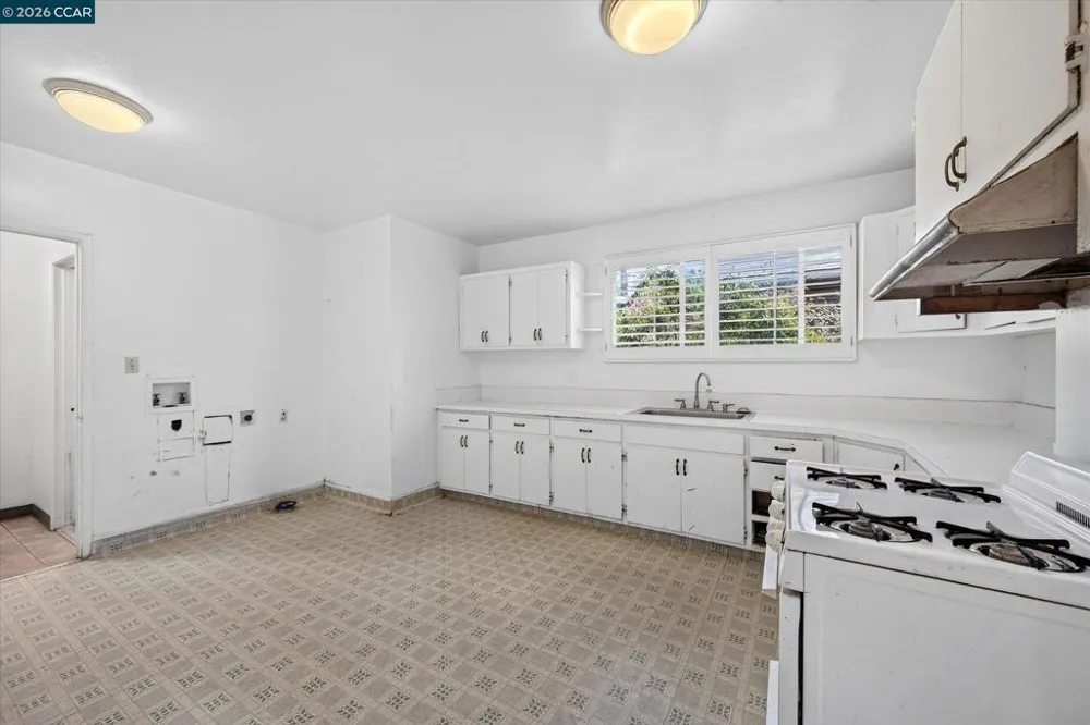 1211 Blake St Berkeley, CA 94702