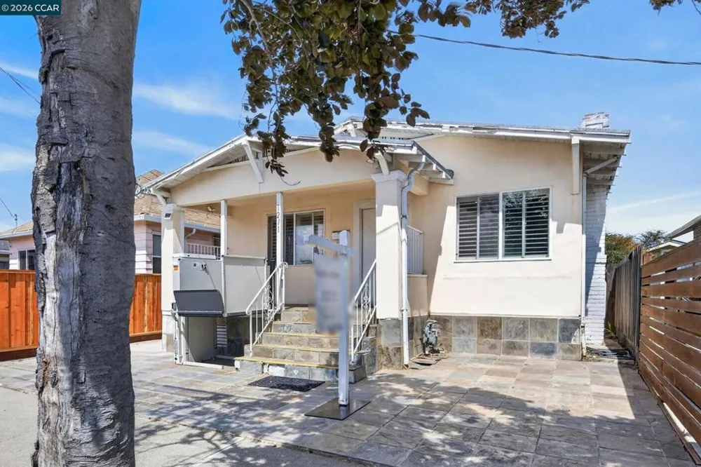 1211 Blake St Berkeley, CA 94702