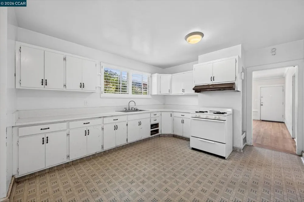 1211 Blake St Berkeley, CA 94702