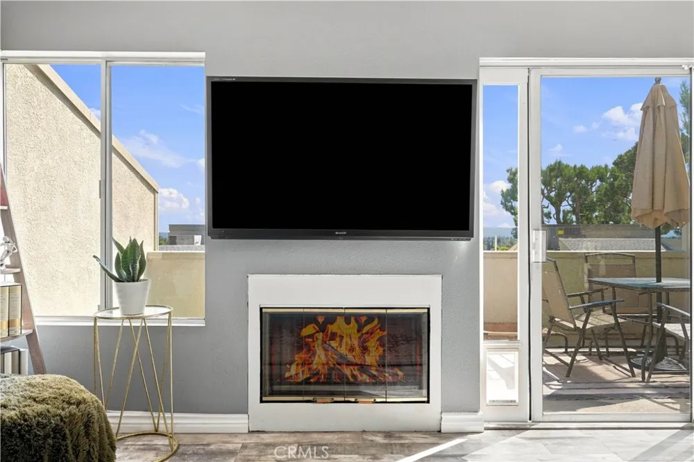 15760 Midwood #5 Granada Hills, CA 91344