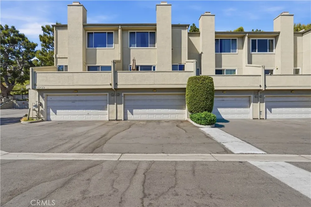 15760 Midwood #5 Granada Hills, CA 91344