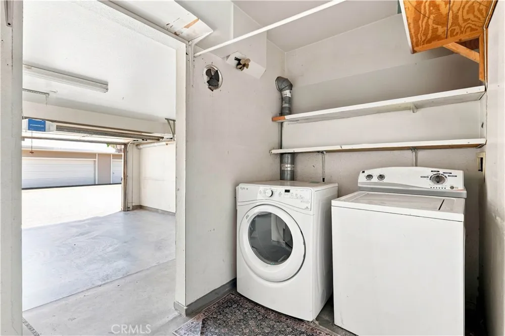 15760 Midwood #5 Granada Hills, CA 91344