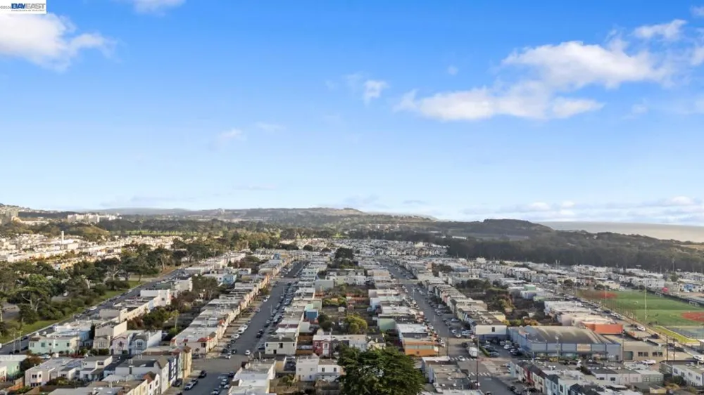 2722 Vicente St San Francisco, CA 94116