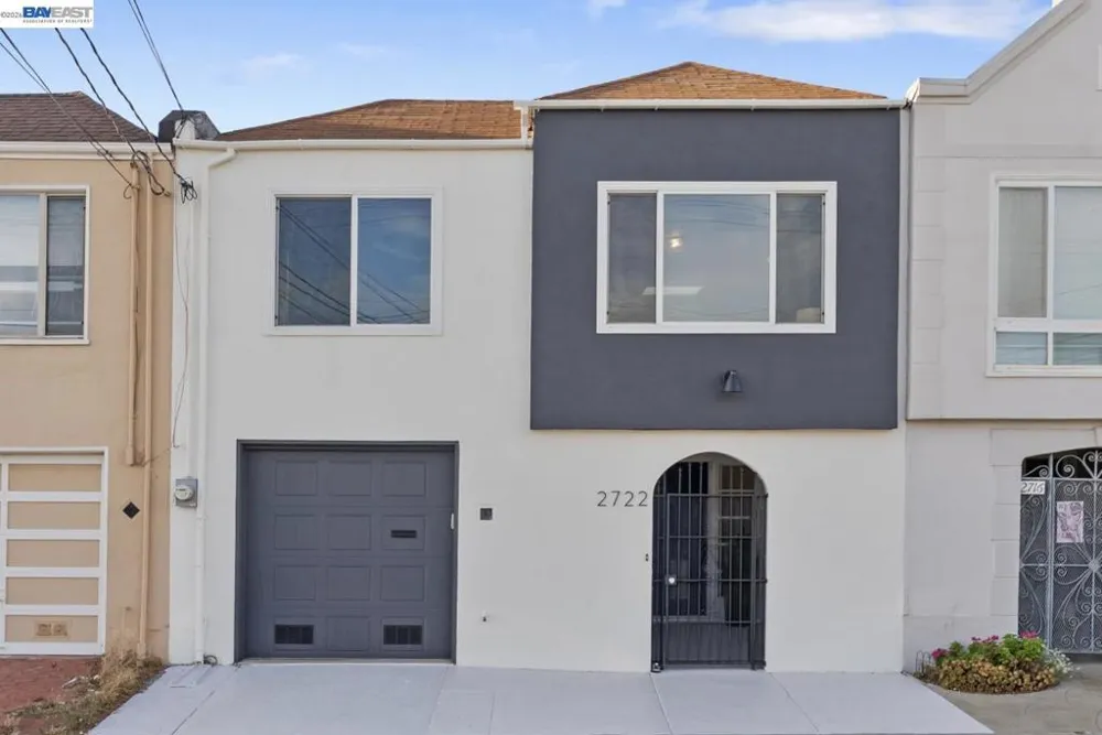 2722 Vicente St San Francisco, CA 94116