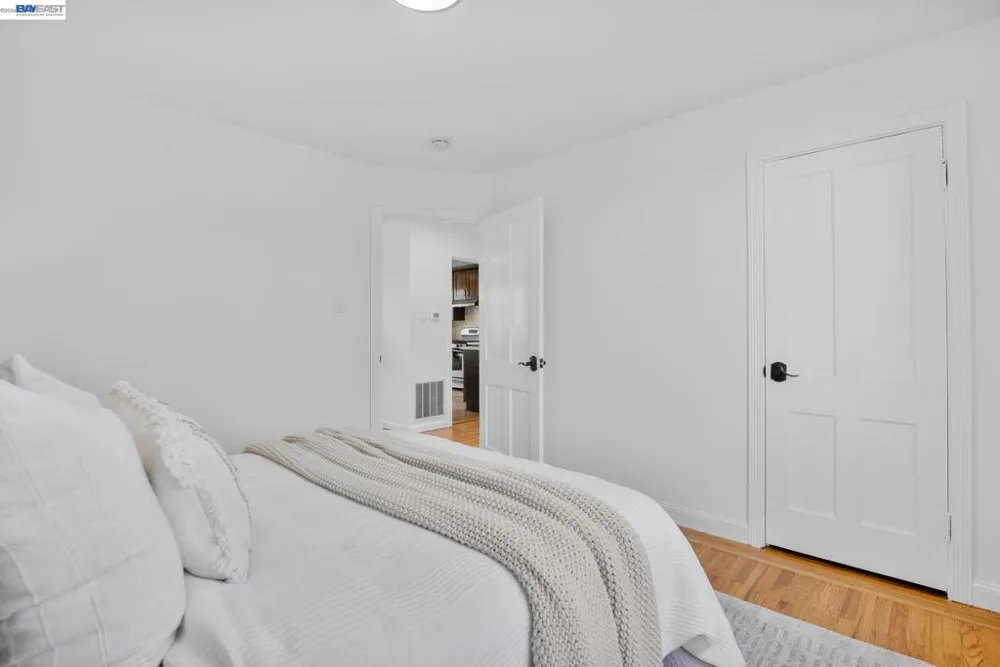 2722 Vicente St San Francisco, CA 94116
