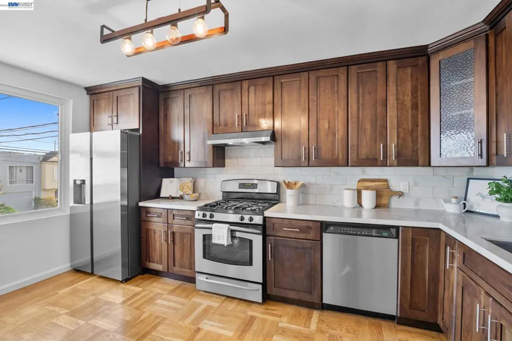 2722 Vicente St San Francisco, CA 94116