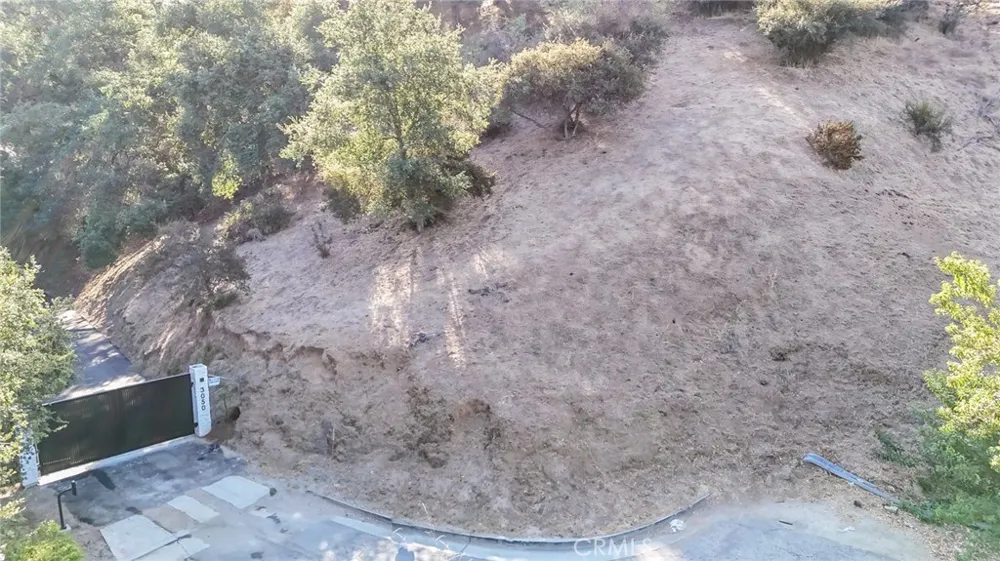 3038 Cornwall Drive Glendale, CA 91206