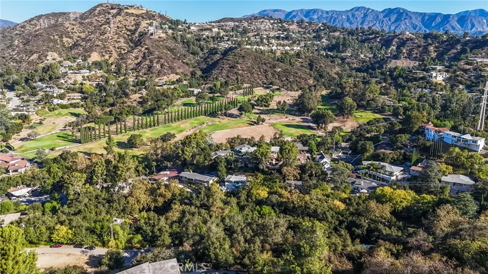 3038 Cornwall Drive Glendale, CA 91206