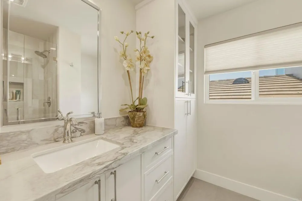 2140 Janis Way Carlsbad, CA 92008