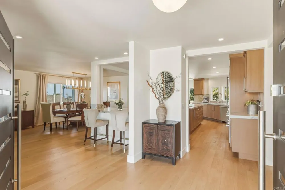 2140 Janis Way Carlsbad, CA 92008