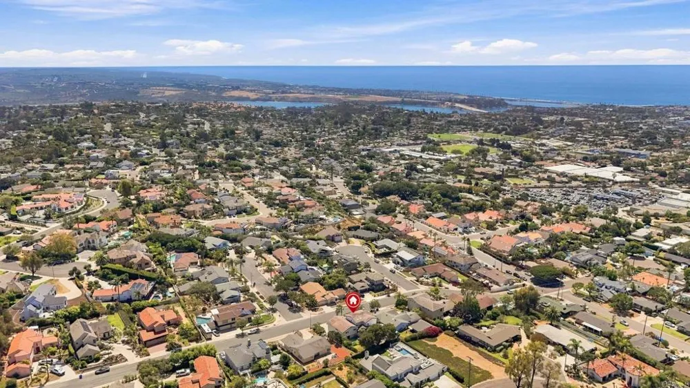 2140 Janis Way Carlsbad, CA 92008