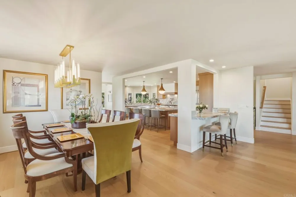 2140 Janis Way Carlsbad, CA 92008