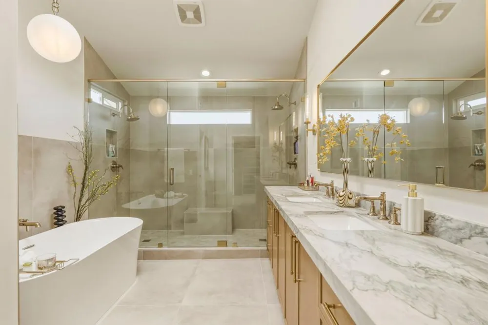 2140 Janis Way Carlsbad, CA 92008