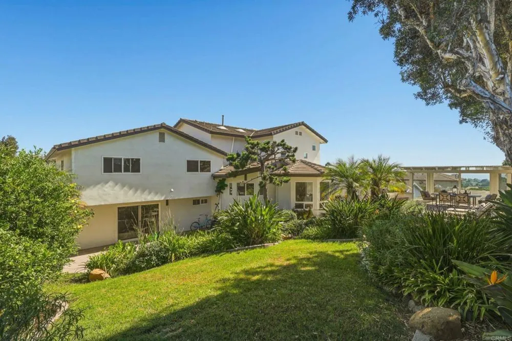 2140 Janis Way Carlsbad, CA 92008
