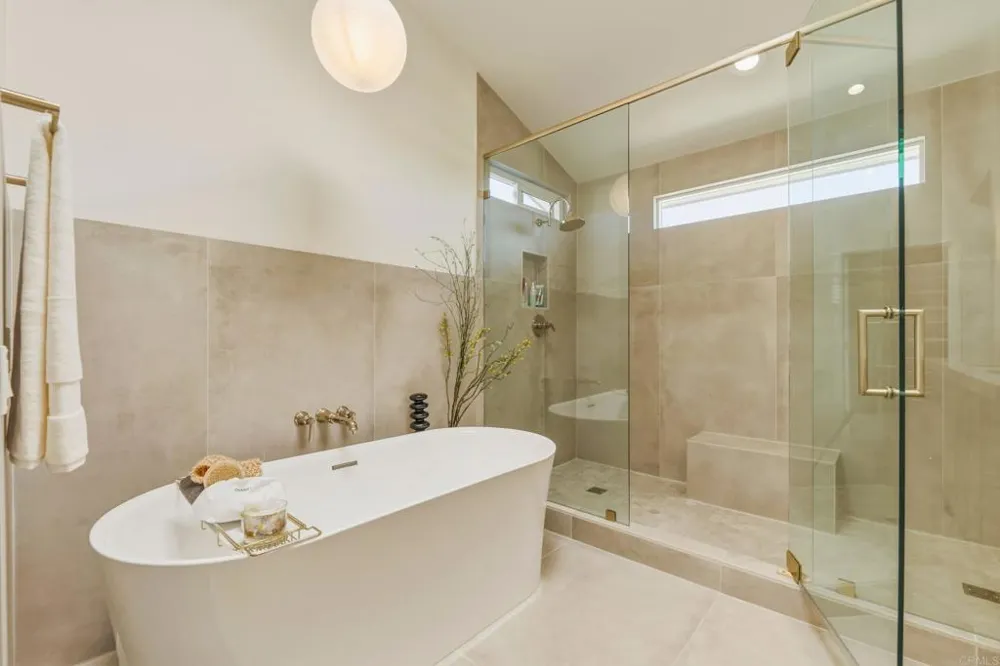 2140 Janis Way Carlsbad, CA 92008