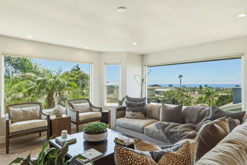 2140 Janis Way Carlsbad, CA 92008