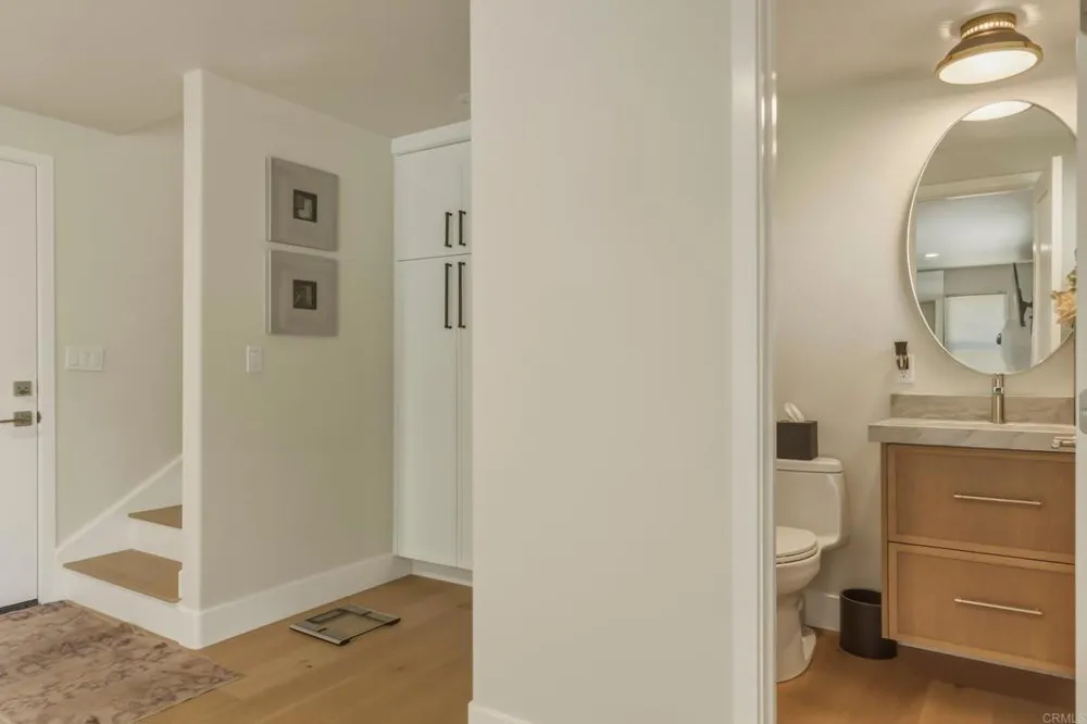 2140 Janis Way Carlsbad, CA 92008
