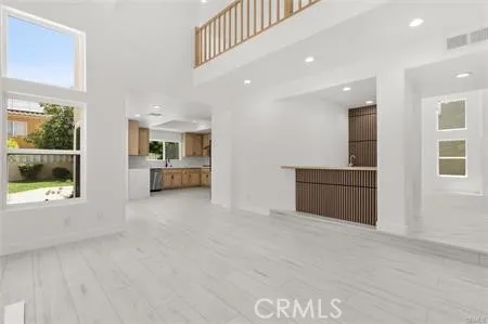7422 kyle court West Hills, CA 91307