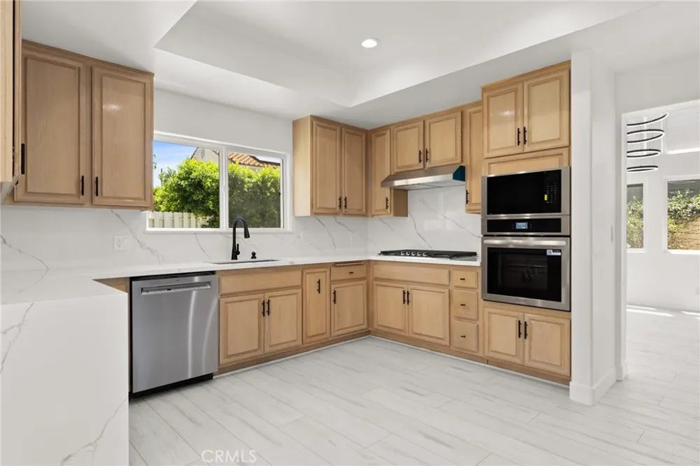 7422 kyle court West Hills, CA 91307