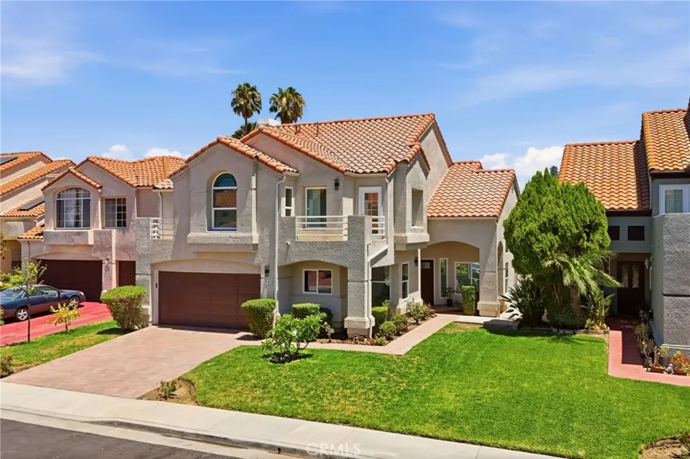 7422 kyle court West Hills, CA 91307