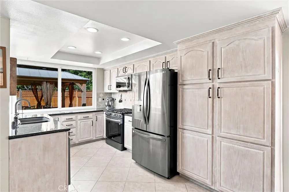 25711 Chrisanta Drive Mission Viejo, CA 92691