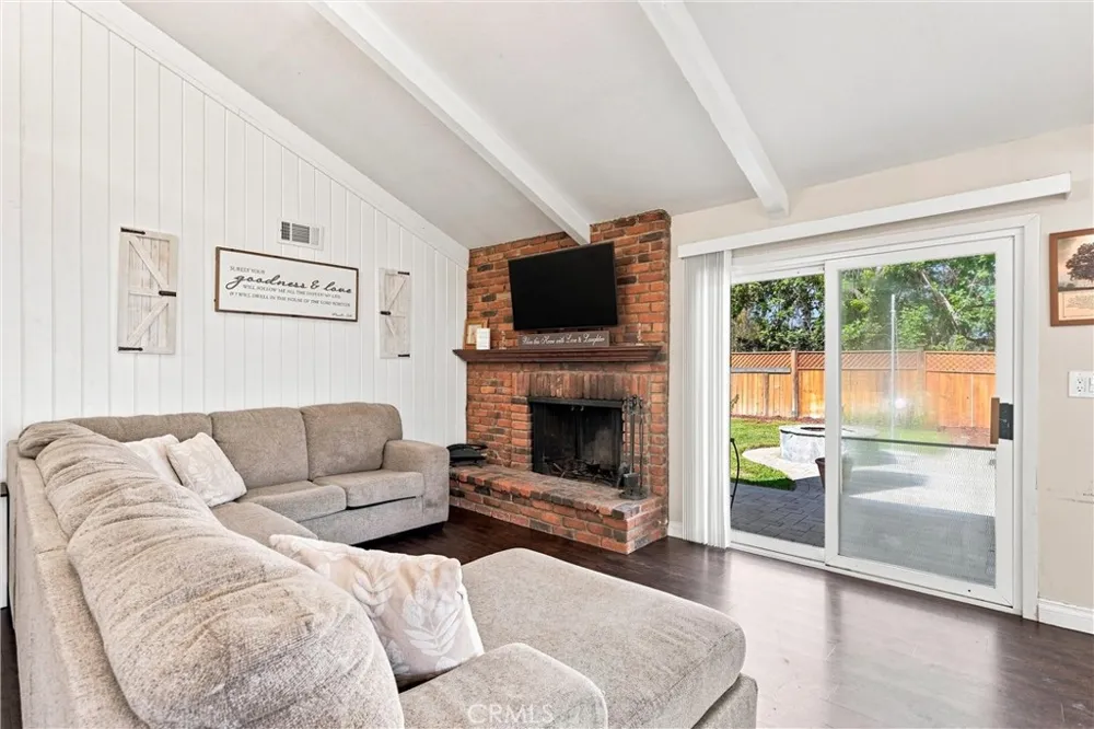 25711 Chrisanta Drive Mission Viejo, CA 92691