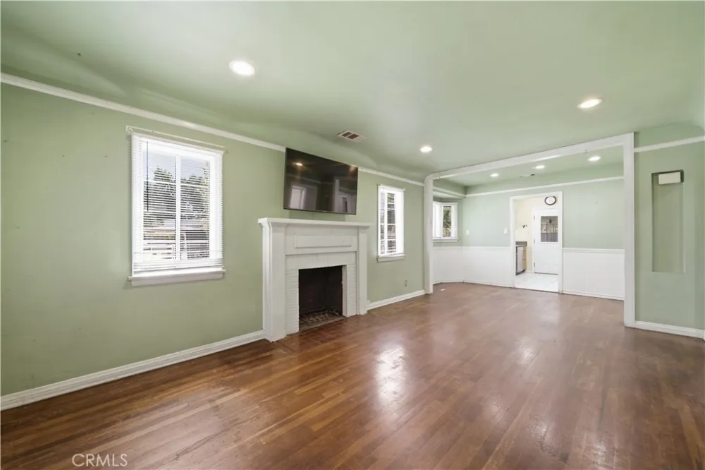 4901 Virginia Long Beach, CA 90805