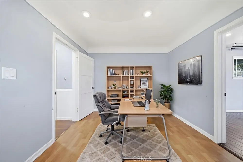 4901 Virginia Long Beach, CA 90805