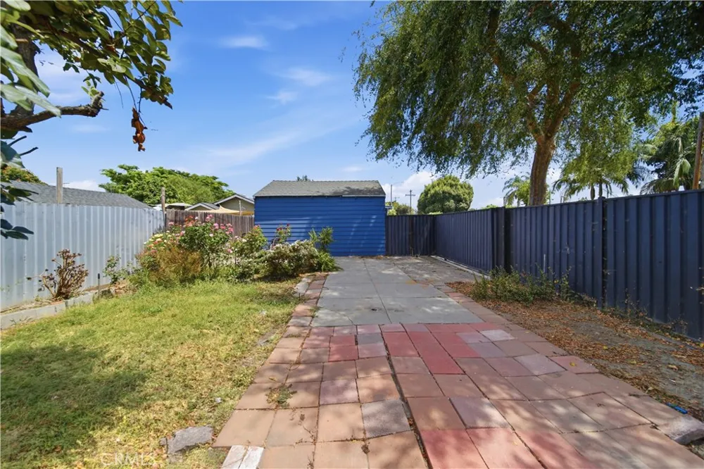 4901 Virginia Long Beach, CA 90805