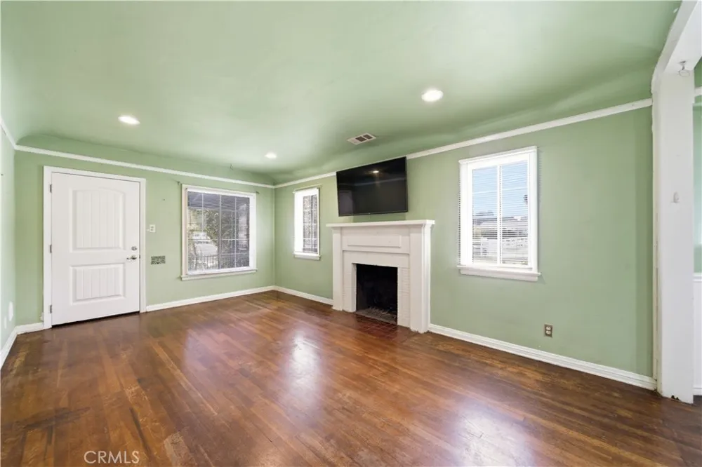 4901 Virginia Long Beach, CA 90805