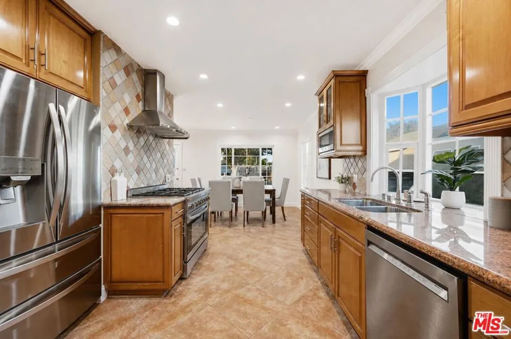 5221 Purdue Avenue Culver City, CA 90230