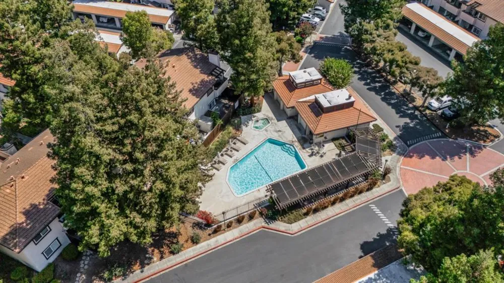1400 Bowe Avenue #1208 Santa Clara, CA 95051