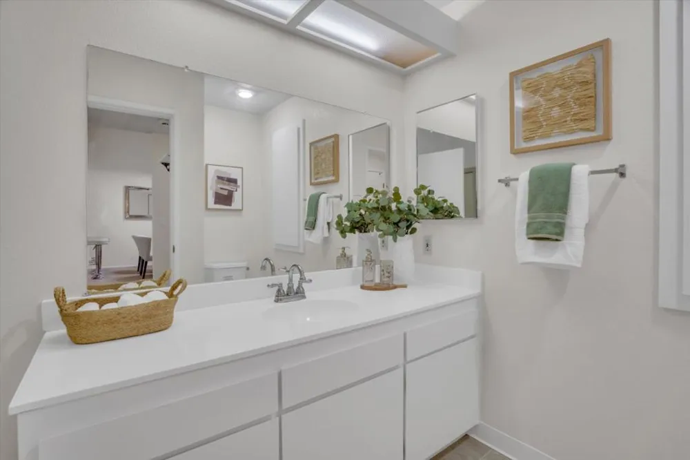 1400 Bowe Avenue #1208 Santa Clara, CA 95051