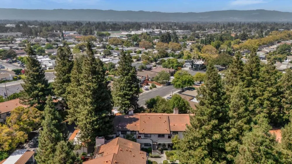 1400 Bowe Avenue #1208 Santa Clara, CA 95051
