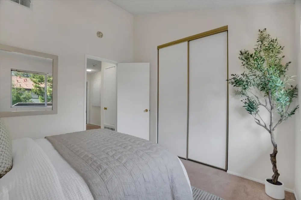 1400 Bowe Avenue #1208 Santa Clara, CA 95051