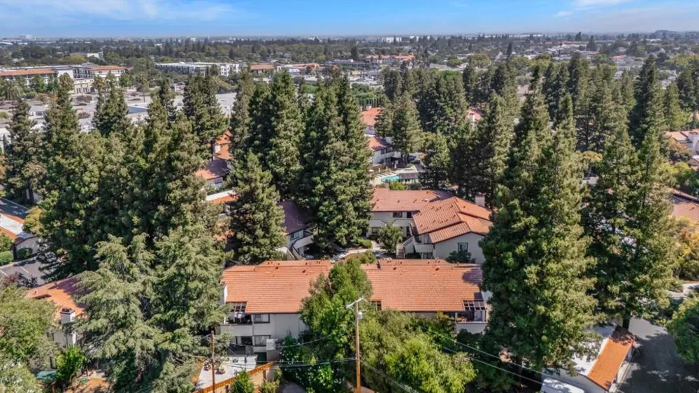 1400 Bowe Avenue #1208 Santa Clara, CA 95051